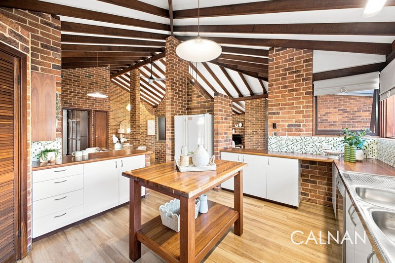 Photo - 18 Gladstone Road, Leeming WA 6149 - Image 17