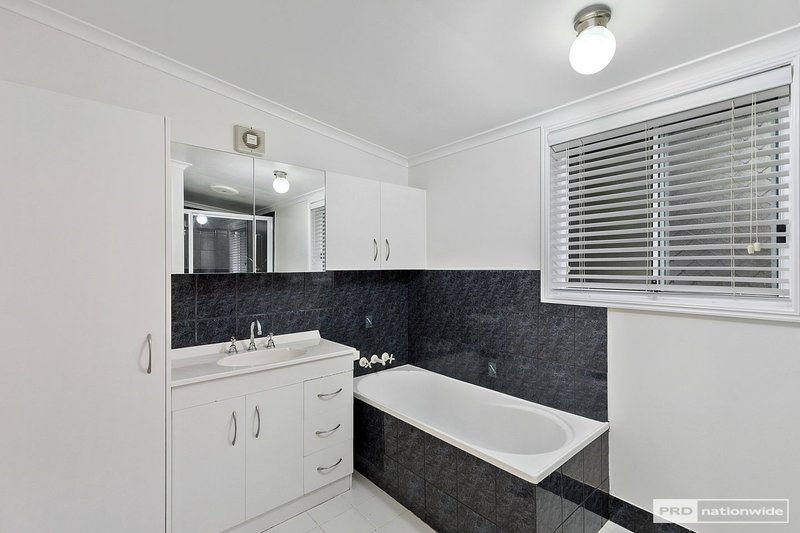 Photo - 18 Gladstone Street, Maryborough West QLD 4650 - Image 10