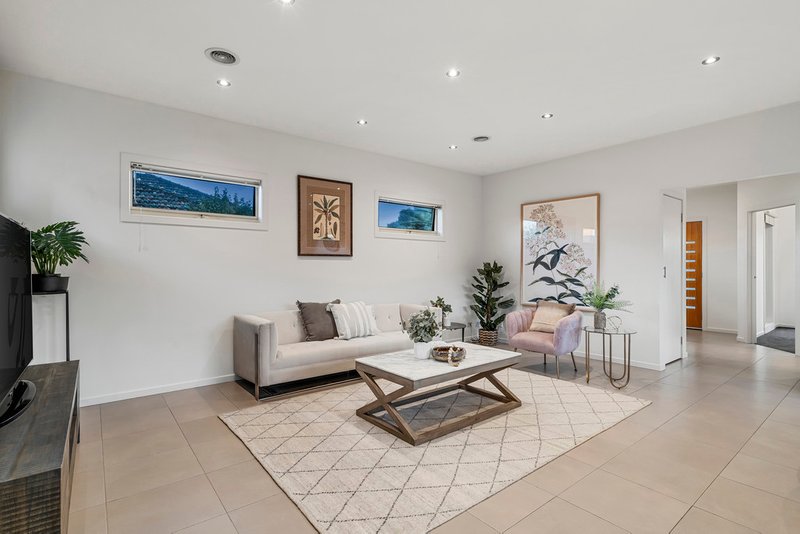 Photo - 1/8 Glencairn Street, Mulgrave VIC 3170 - Image 5