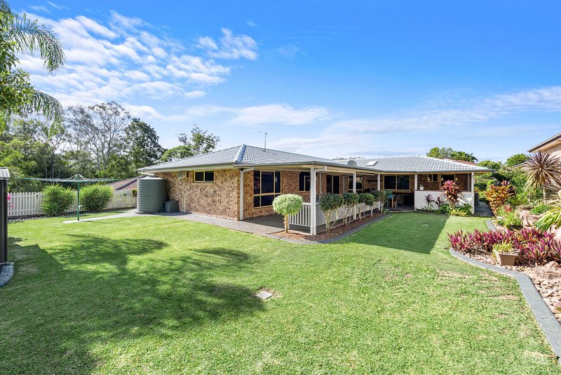 Photo - 18 Glenvillan Place, Bridgeman Downs QLD 4035 - Image 18