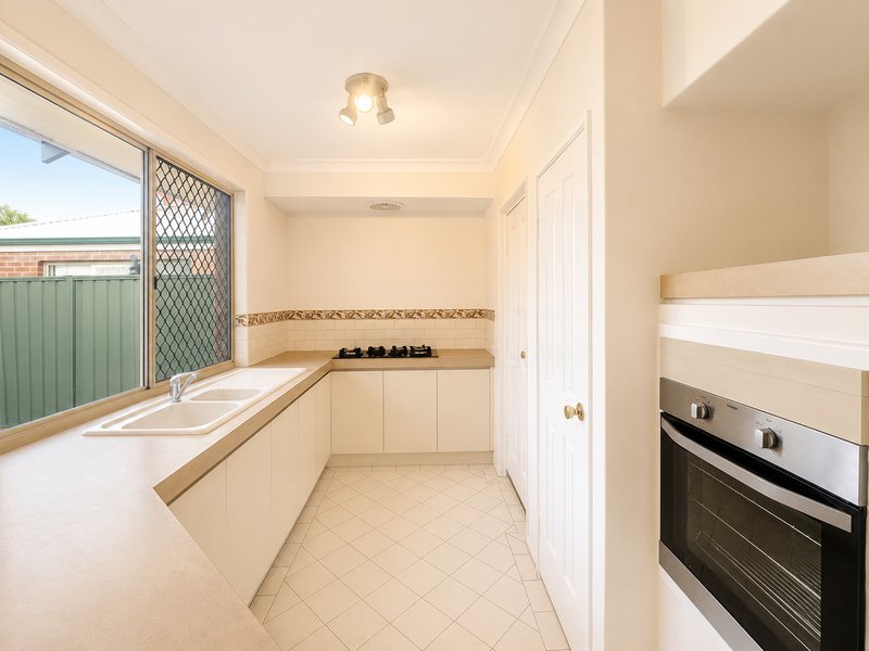 Photo - 18 Gloucester Street, Victoria Park WA 6100 - Image 3