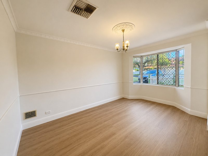 Photo - 18 Gloucester Street, Victoria Park WA 6100 - Image 5