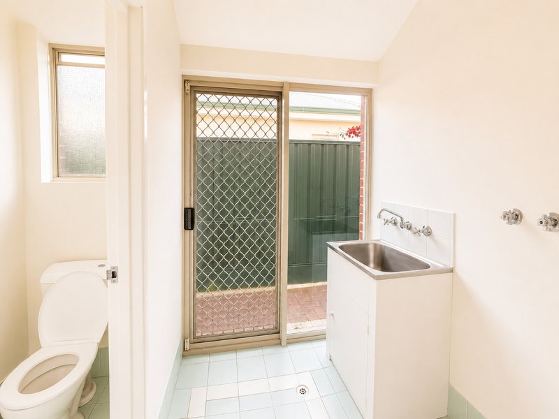 Photo - 18 Gloucester Street, Victoria Park WA 6100 - Image 11