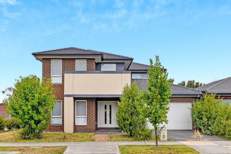 18 Golden Banksia Drive, Officer VIC 3809