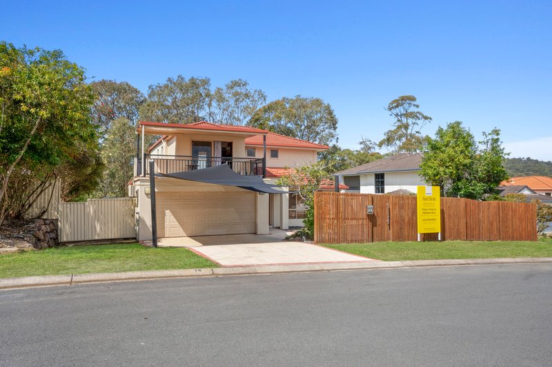 18 Golden Bear Drive, Arundel QLD 4214