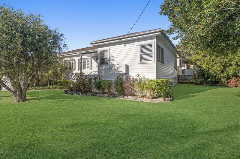 Photo - 18 Golf Street, Port Macquarie NSW 2444 - Image 3