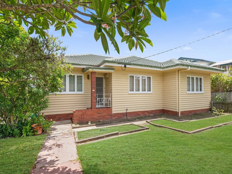 18 Gorban Street, Holland Park QLD 4121