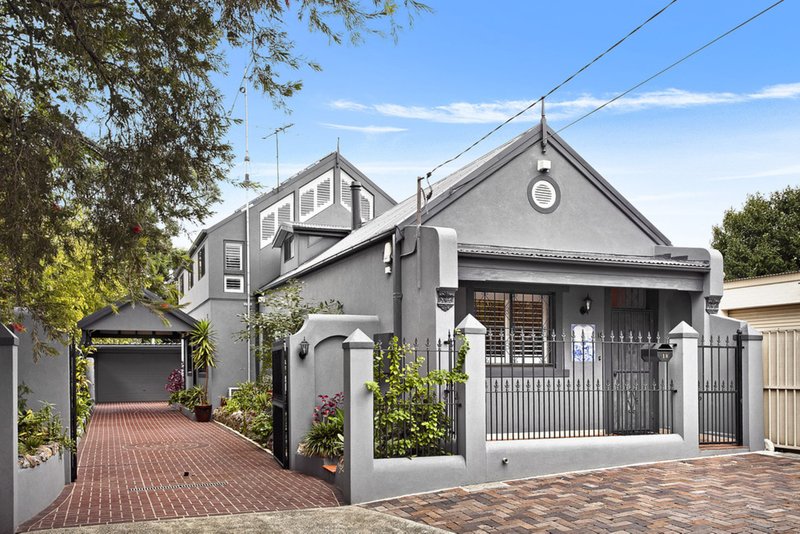 18 Gordon Square, Marrickville NSW 2204