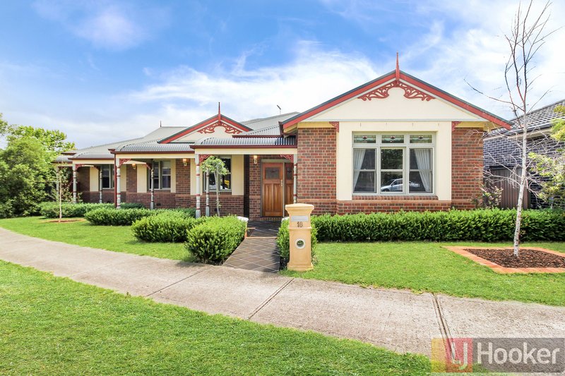 18 Grandview Crescent, Hillside VIC 3037