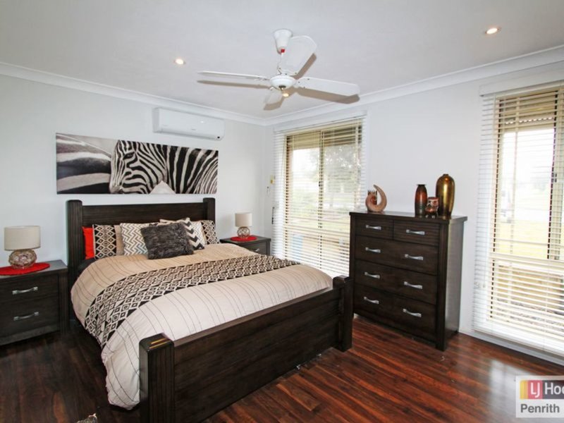 Photo - 18 Greenbank Drive, Werrington Downs NSW 2747 - Image 6