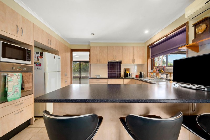 Photo - 18 Greenough Circuit, Kaleen ACT 2617 - Image 7