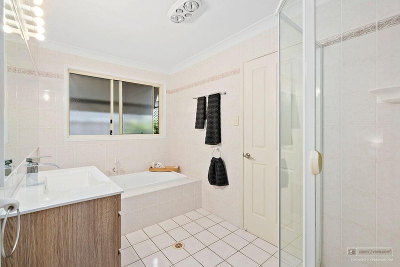 Photo - 18 Greensborough Crescent, Parkwood QLD 4214 - Image 16