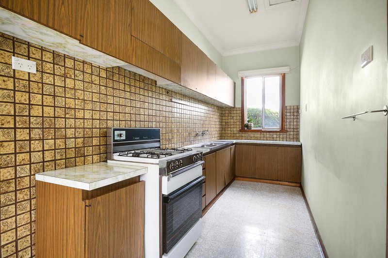 Photo - 18 Greenwood Street, Pascoe Vale South VIC 3044 - Image 6