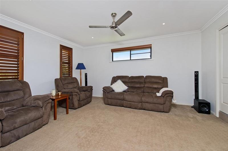 Photo - 18 Grenadines Way, Bonny Hills NSW 2445 - Image 5