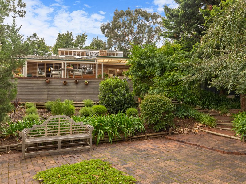 Photo - 18 Grevillea Crescent, Stonyfell SA 5066 - Image 3