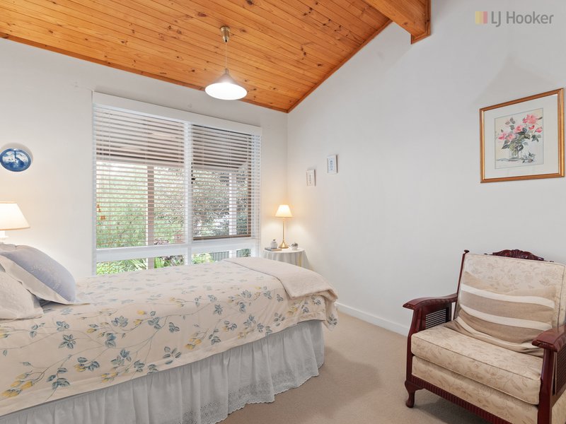 Photo - 18 Grevillea Crescent, Stonyfell SA 5066 - Image 23