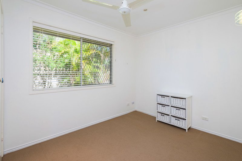 Photo - 18 Grevillia Avenue, Southport QLD 4215 - Image 9