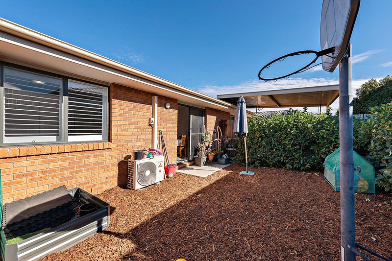 Photo - 18 Gubbity Street, Ngunnawal ACT 2913 - Image 10