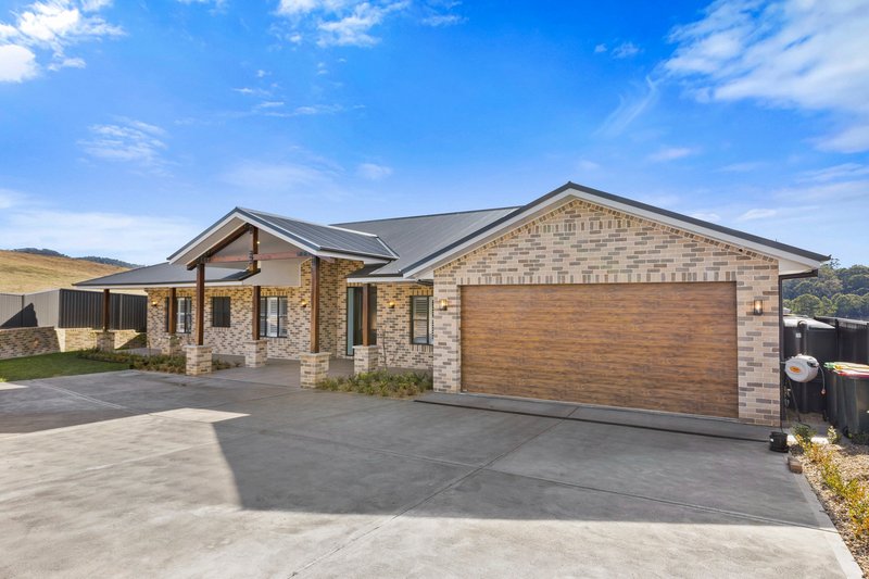 18 Gunners Close, South Bowenfels NSW 2790