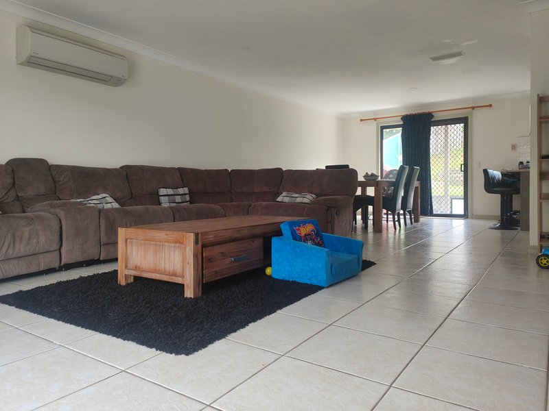 Photo - 18 Guthrie Parade, Carrara QLD 4211 - Image 3