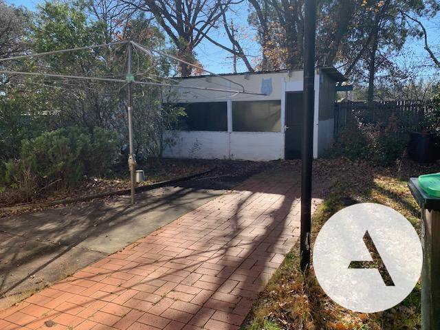 Photo - 18 Gymea Street, Narrabundah ACT 2604 - Image 16