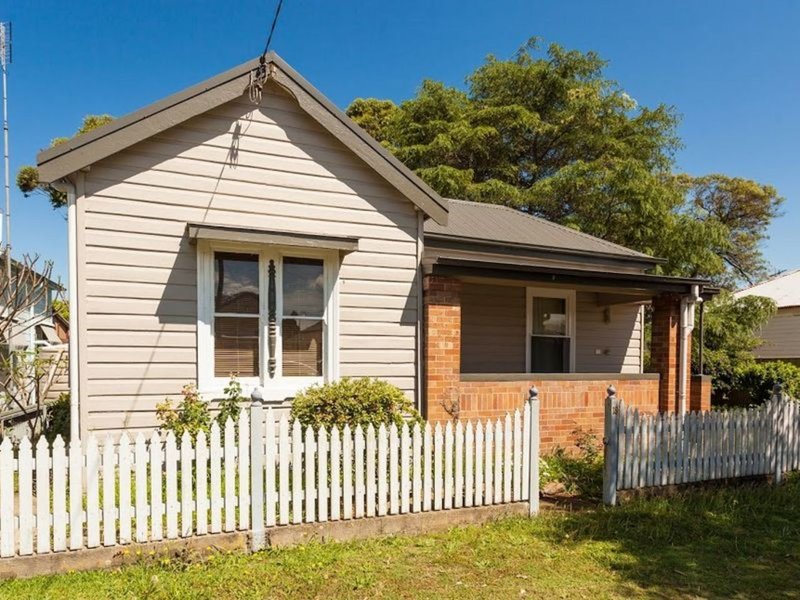 18 Hall Street, Weston NSW 2326