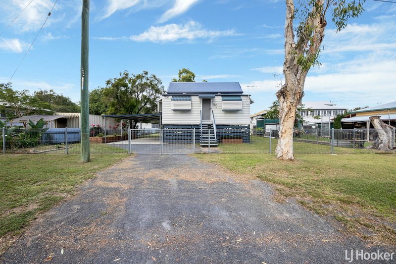 Photo - 18 Hallett Street, Berserker QLD 4701 - Image 2