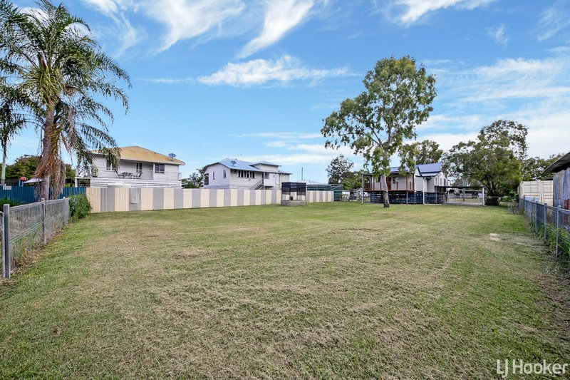 Photo - 18 Hallett Street, Berserker QLD 4701 - Image 14