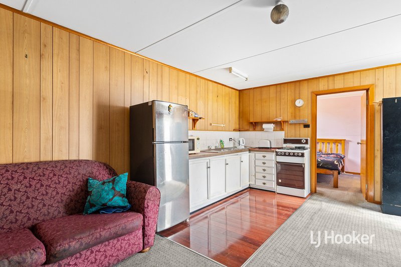 Photo - 18 Hampstead Drive, Hoppers Crossing VIC 3029 - Image 15