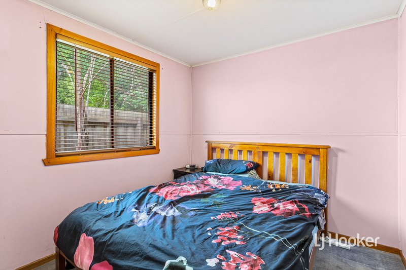 Photo - 18 Hampstead Drive, Hoppers Crossing VIC 3029 - Image 16