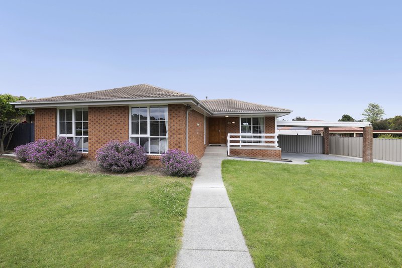 18 Hardy Court, Berwick VIC 3806