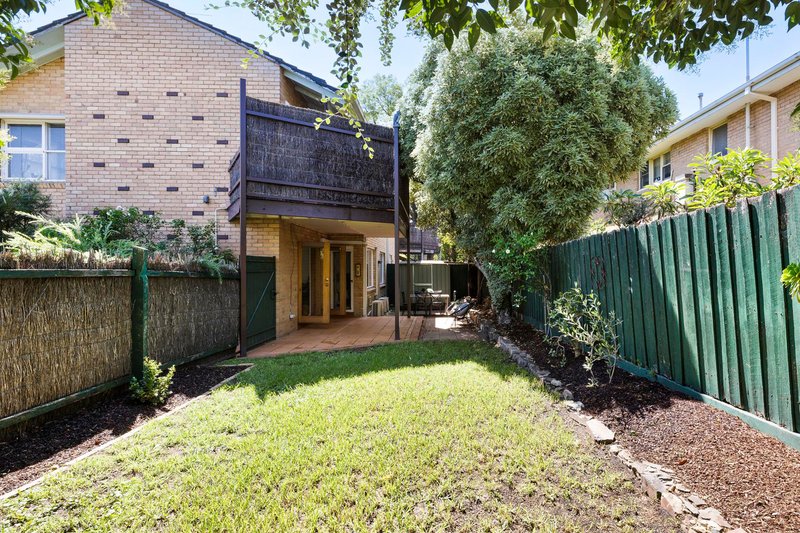 1/8 Hartington Street, Kew VIC 3101