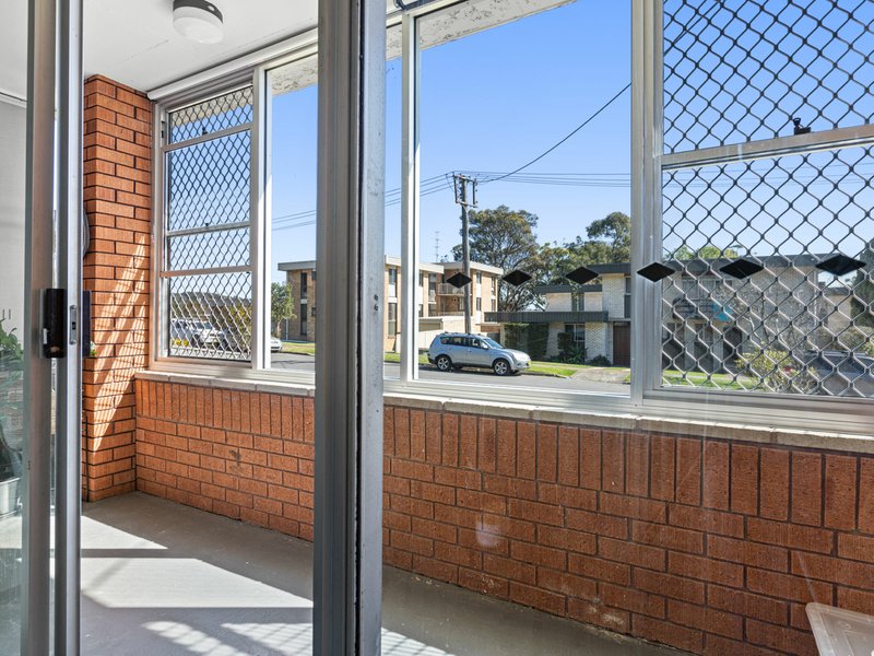 Photo - 1/8 Harvard Close, Jesmond NSW 2299 - Image 6