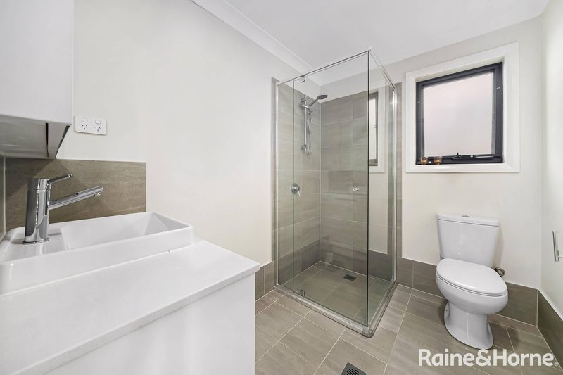 Photo - 18 Harvest Street, Austral NSW 2179 - Image 4