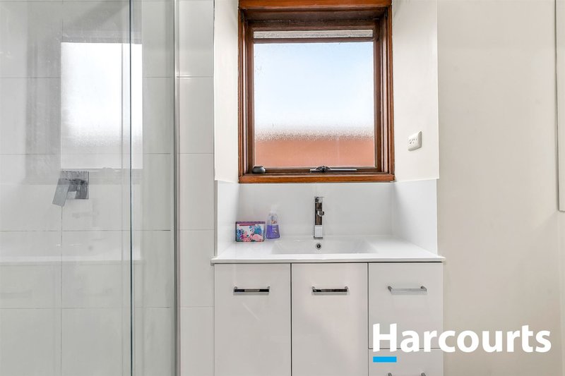 Photo - 1/8 Haven Court, Narre Warren VIC 3805 - Image 9