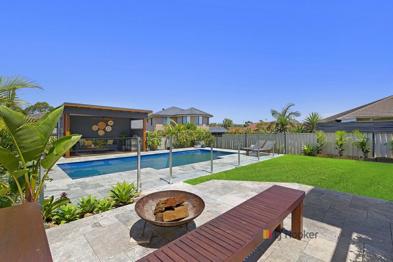 18 Haven Crescent, Woongarrah NSW 2259