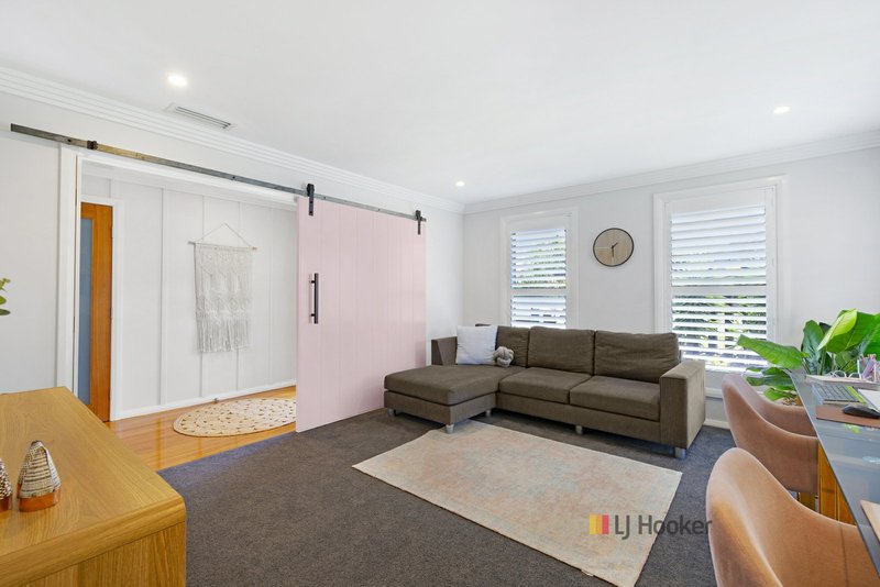 Photo - 18 Haven Crescent, Woongarrah NSW 2259 - Image 3