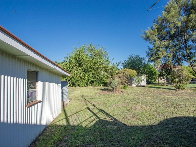 Photo - 18 Head Street, Laidley QLD 4341 - Image 18