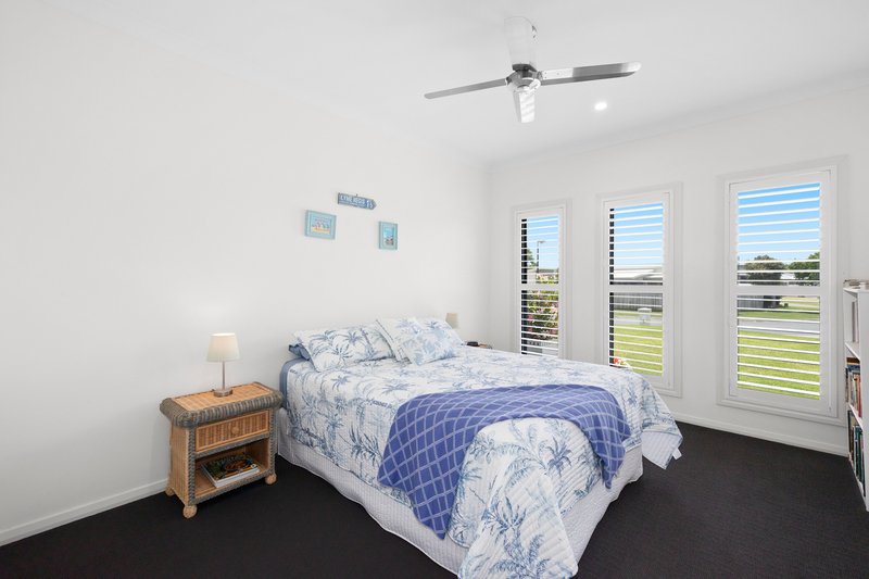 Photo - 18 Hegarty Circuit, Bli Bli QLD 4560 - Image 15