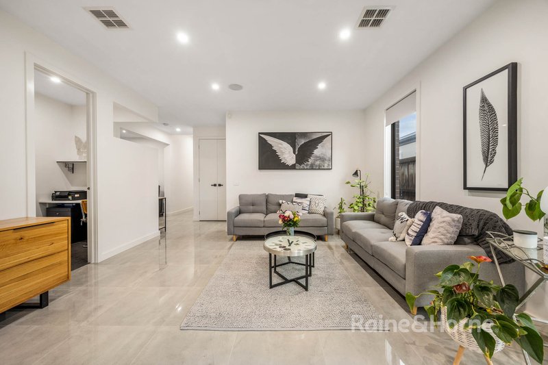 Photo - 18 Hero Street, Diggers Rest VIC 3427 - Image 8