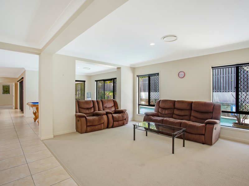 Photo - 18 Hewson Court, Mudgeeraba QLD 4213 - Image 5