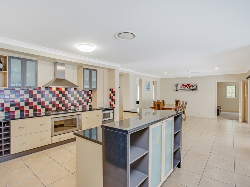 Photo - 18 Hewson Court, Mudgeeraba QLD 4213 - Image 6