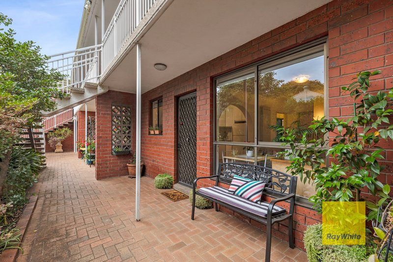 1/8 Heytesbury Street, Herne Hill VIC 3218