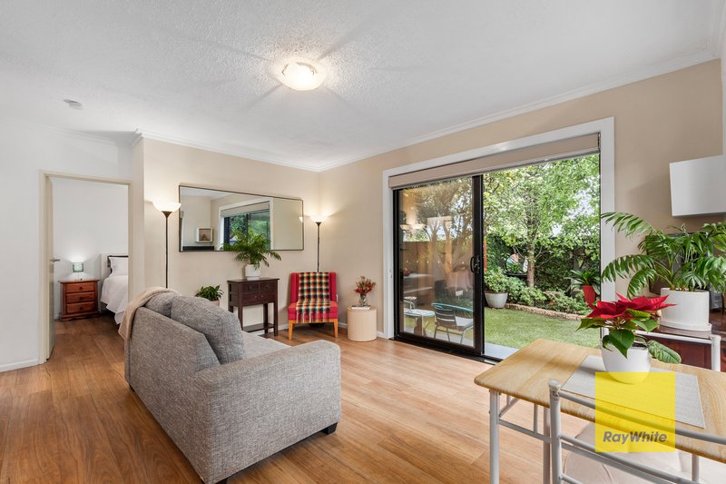 Photo - 1/8 Heytesbury Street, Herne Hill VIC 3218 - Image 2