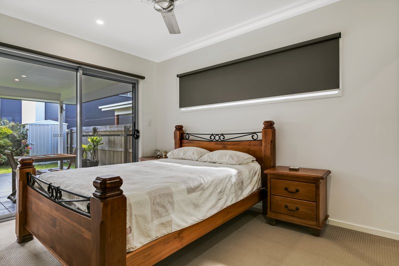 Photo - 18 Hideaway Street , Birtinya QLD 4575 - Image 7