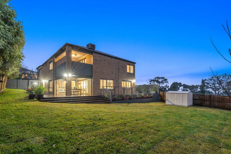 Photo - 18 Highview Place, Craigieburn VIC 3064 - Image 30