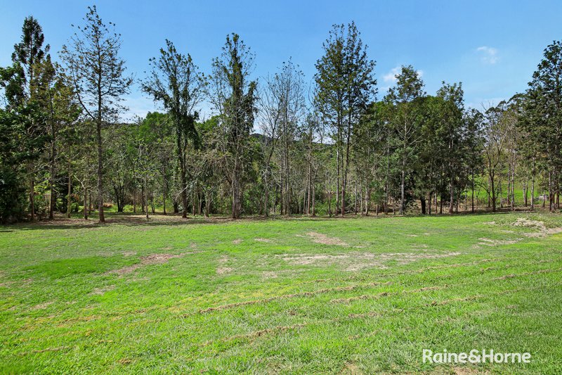 Photo - 18 Hilary Road, Carters Ridge QLD 4563 - Image 11