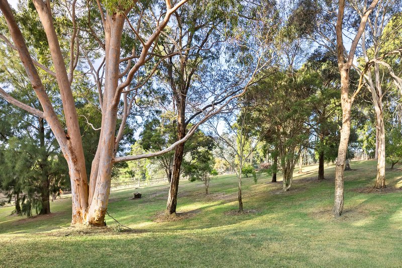 Photo - 18 Hillcrest Road, Warrandyte South VIC 3134 - Image 12