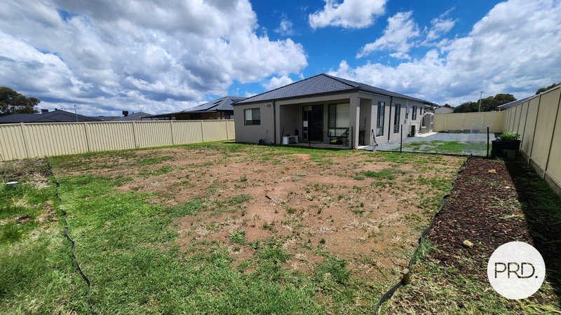 Photo - 18 Hillsborough Avenue, Shepparton VIC 3630 - Image 10