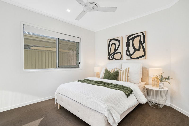 Photo - 18 Hillside Circuit, Chermside West QLD 4032 - Image 13